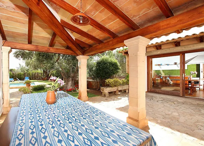 Charming Villa With A Fabulous Garden In Pollensa By Renthousing