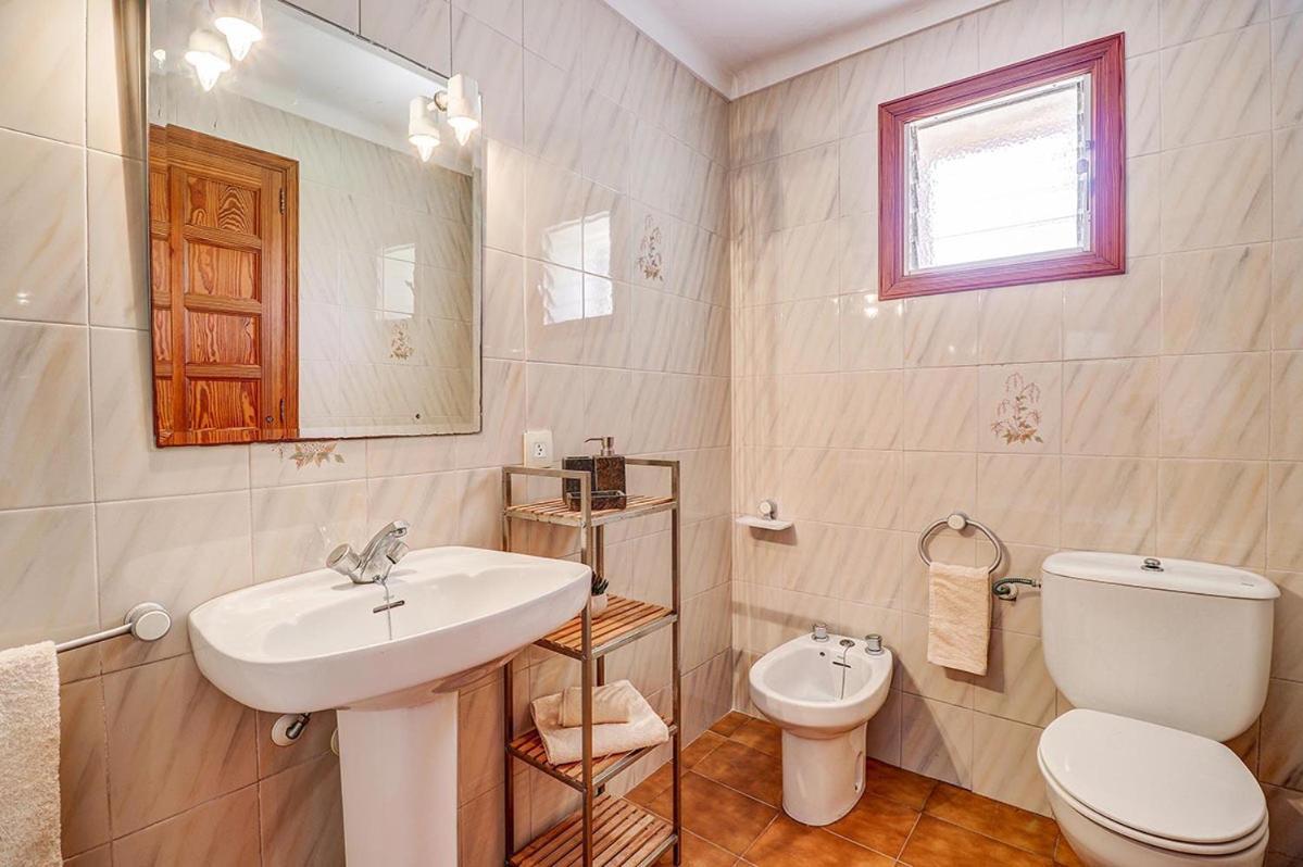 Ferienhaus Charming With A Fabulous Garden In By Renthousing *