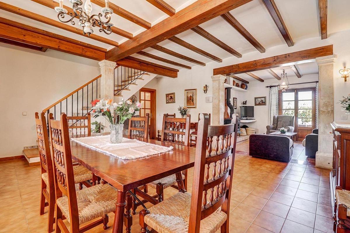 Charming With A Fabulous Garden In By Renthousing Ferienhaus