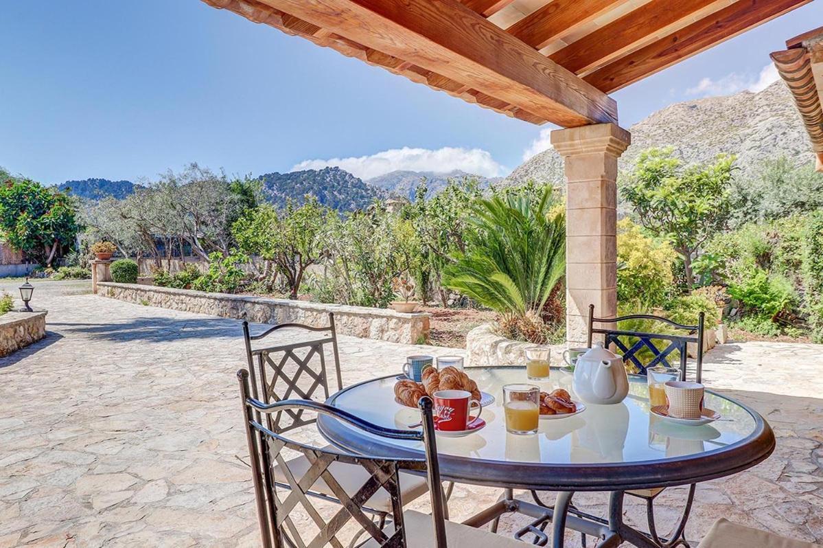 Charming With A Fabulous Garden In By Renthousing Ferienhaus *