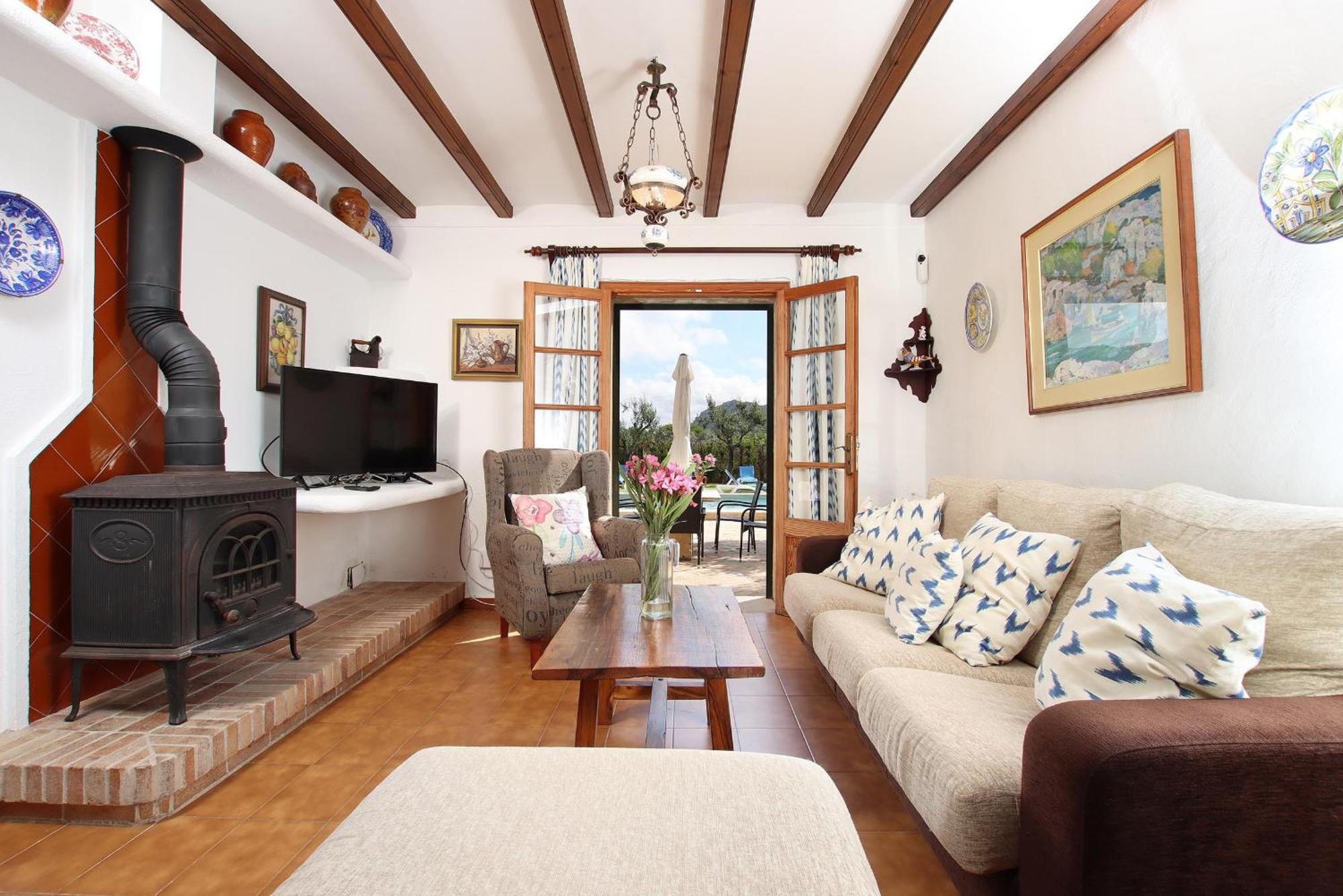 Charming With A Fabulous Garden In By Renthousing Ferienhaus